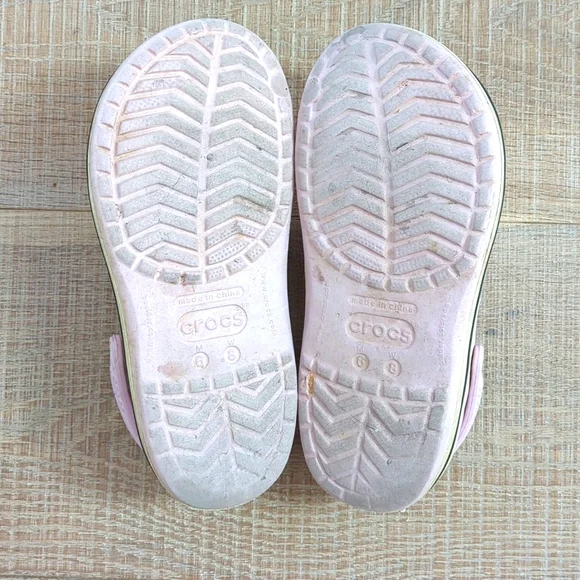 Classic Crocs - Picture 4 of 4